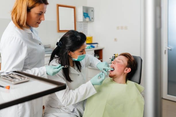 Best Emergency Treatment for Toothache in Savoy, IL